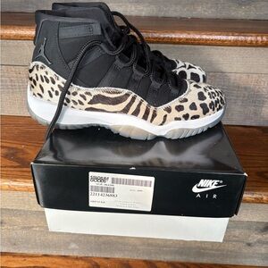 Jordan 11 Retro Animal Instinct size 10 zebra